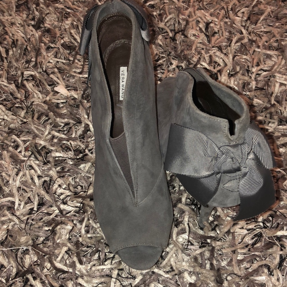 Vera Wang booties size 8